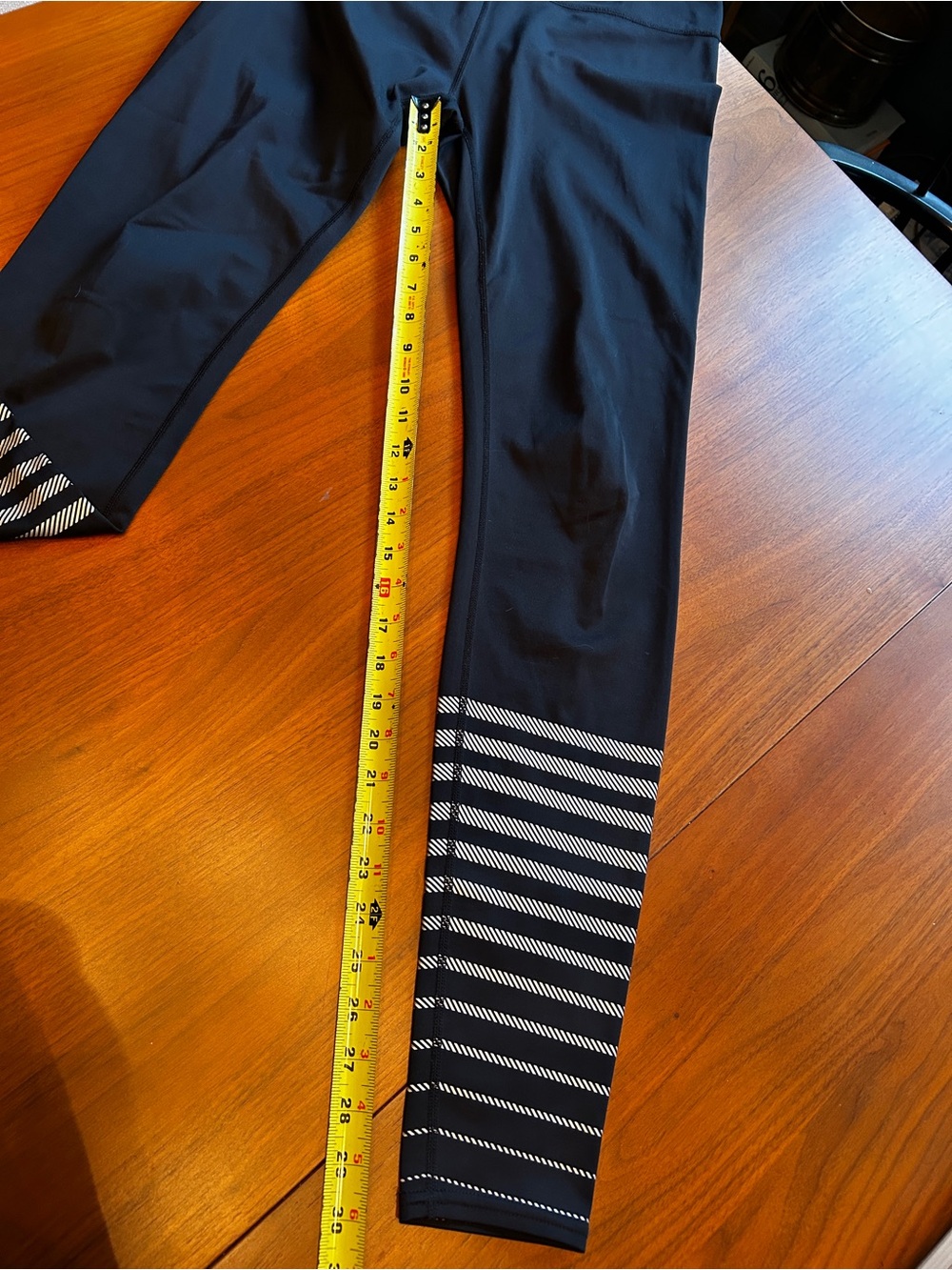 Athleta Black Women’s Leggings MT - Picture 2 of 8
